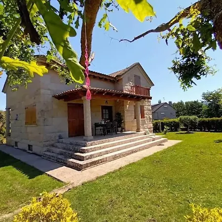A Carballeira Holiday home *
